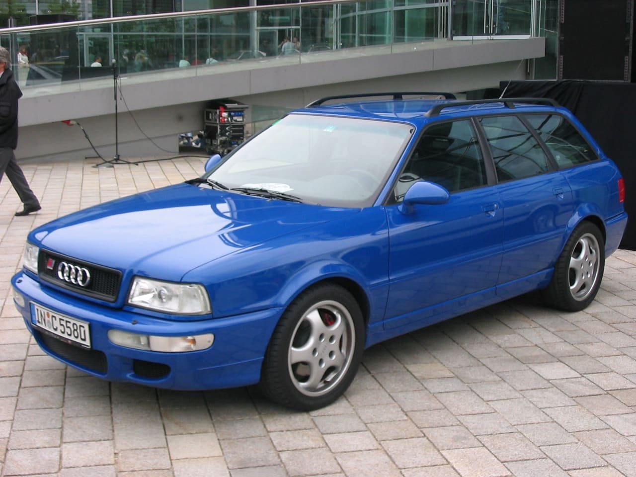 Audi RS2 Avant — Germany → USA cost guide