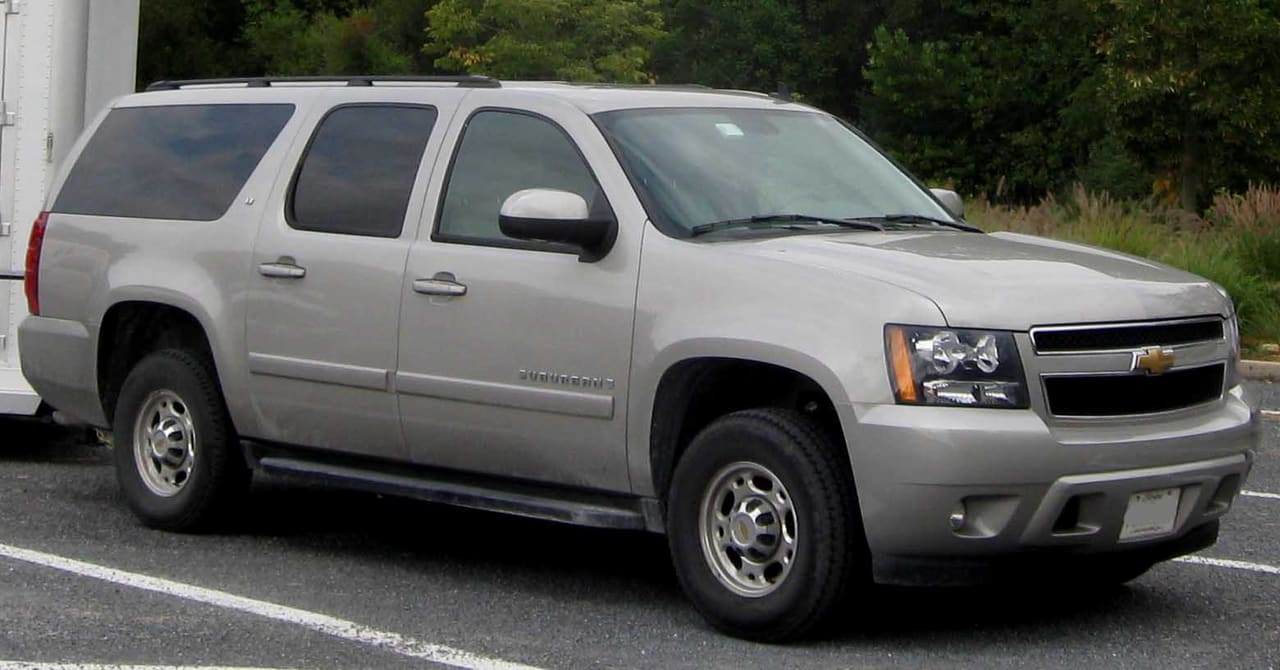 Chevrolet Suburban — USA → UAE cost guide