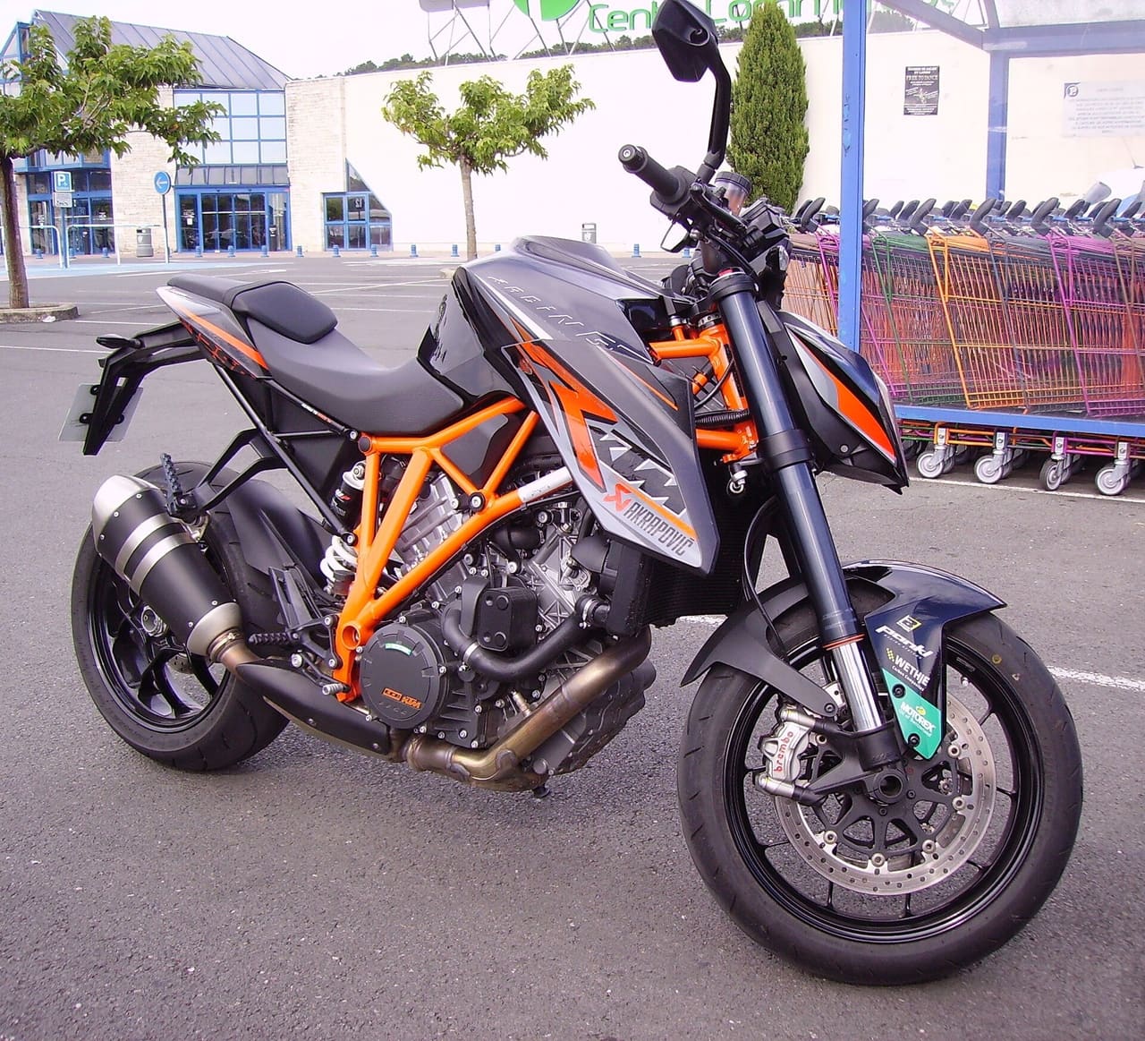 KTM 1290 Super Duke — Austria → USA cost guide