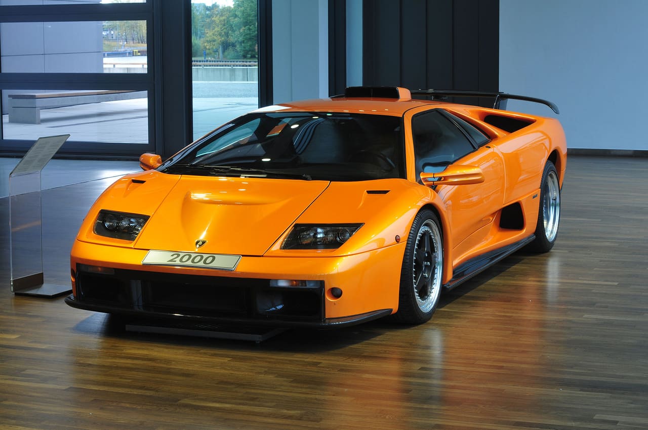 Lamborghini Diablo — Italy → USA cost guide
