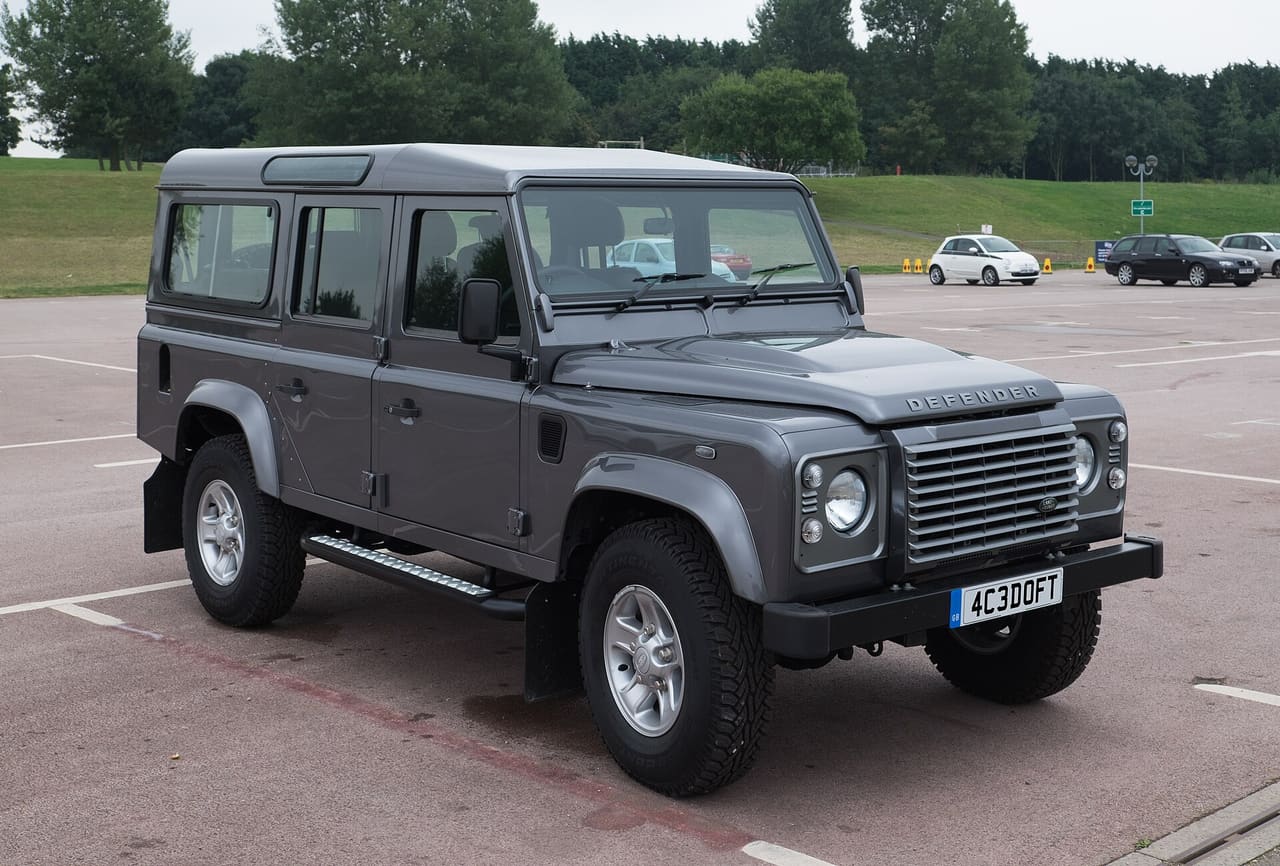 Land Rover Defender — UK → USA cost guide