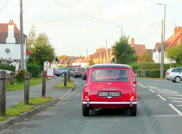 Classic Mini Cooper — United Kingdom → USA cost guide