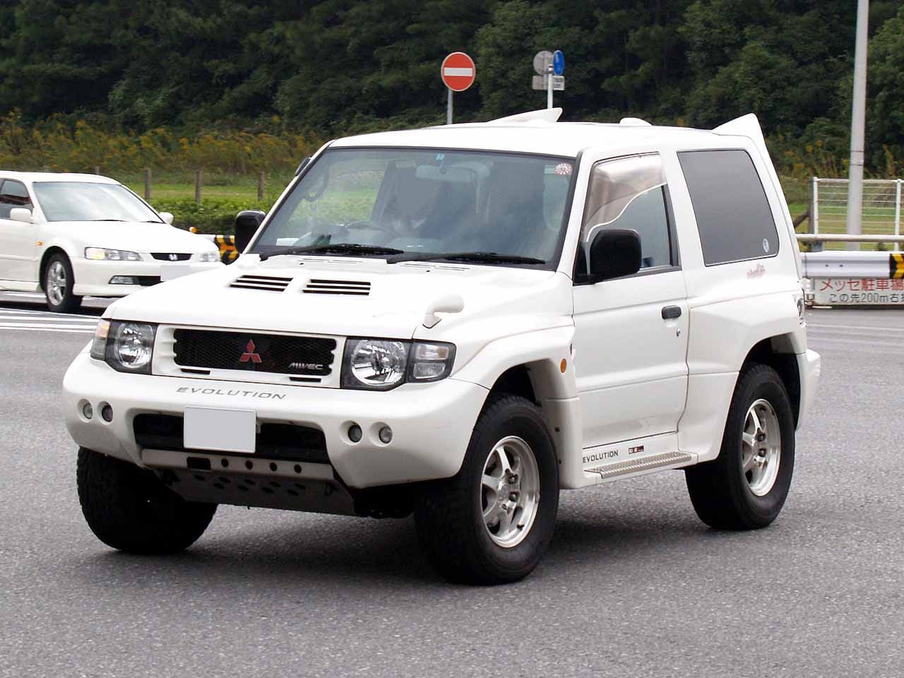 Mitsubishi Pajero Evolution — Japan → USA cost guide