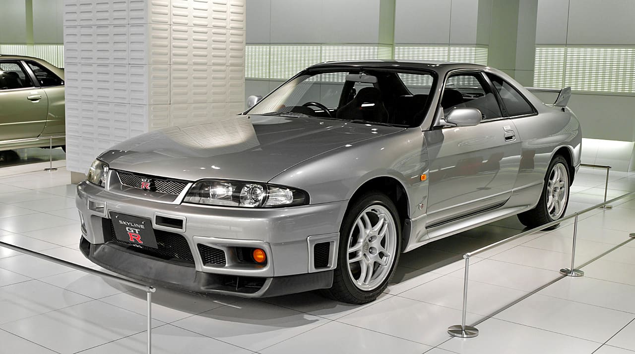 Nissan Skyline R33 GT-R — Japan → USA cost guide