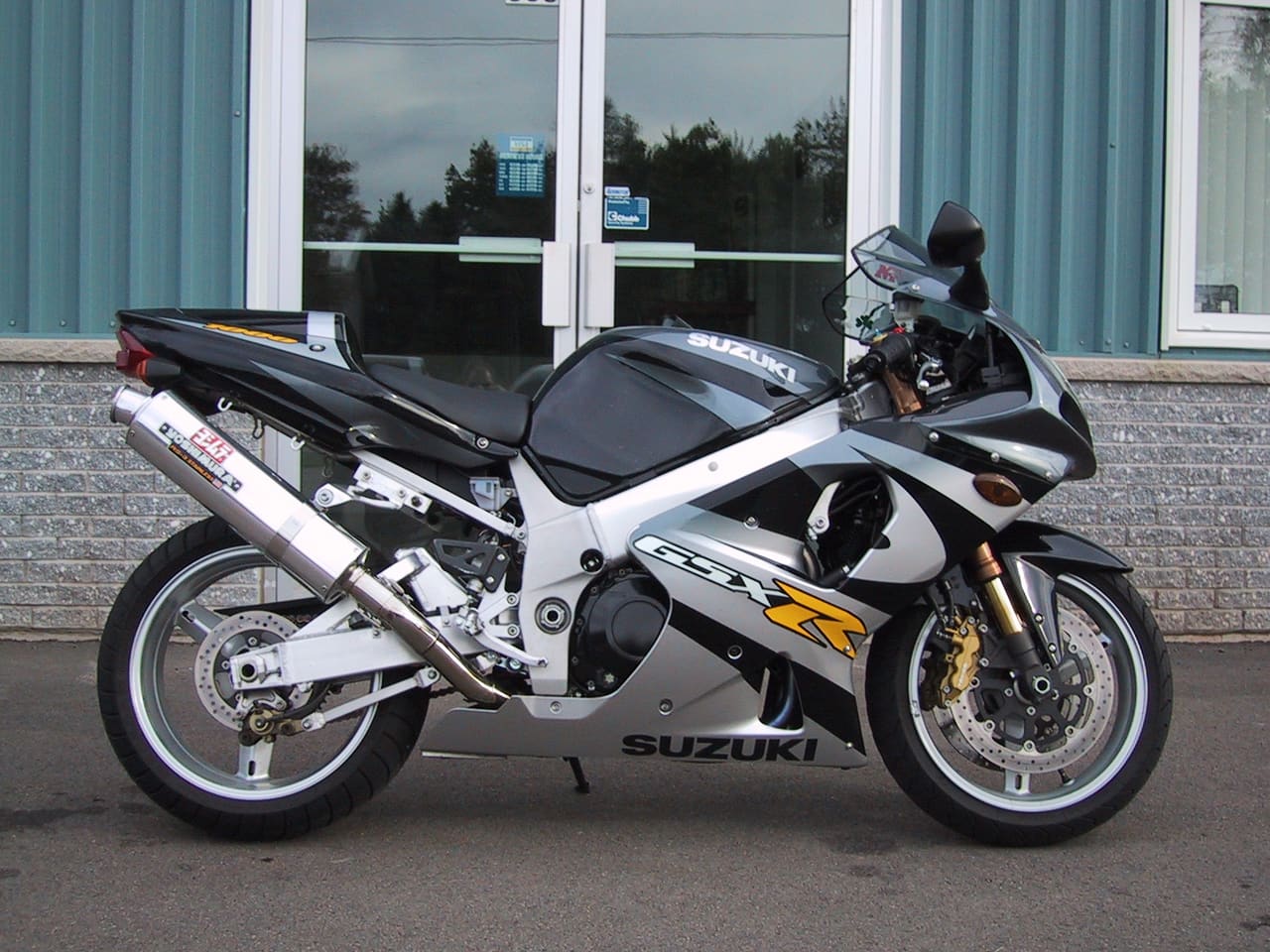 Suzuki GSX-R1000 — Japan → USA cost guide